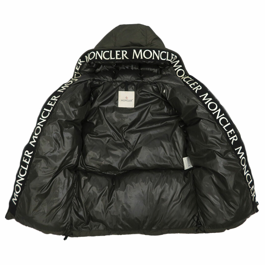 MONCLER(モンクレール)のモンクレール MONTCLA モンクラ ダウンジャケット 1B569 00 C0300 メンズ カーキ MONCLER 【中古】 【アパレル・小物】 メンズのジャケット/アウター(その他)の商品写真