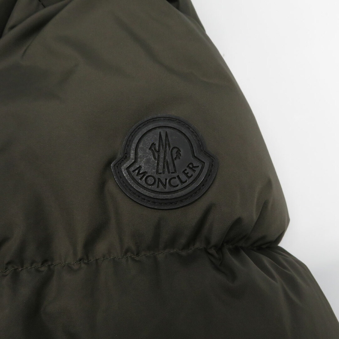 MONCLER(モンクレール)のモンクレール MONTCLA モンクラ ダウンジャケット 1B569 00 C0300 メンズ カーキ MONCLER 【中古】 【アパレル・小物】 メンズのジャケット/アウター(その他)の商品写真