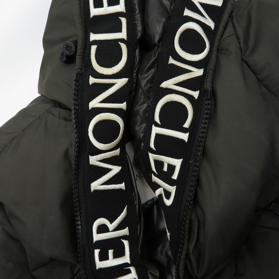 MONCLER(モンクレール)のモンクレール MONTCLA モンクラ ダウンジャケット 1B569 00 C0300 メンズ カーキ MONCLER 【中古】 【アパレル・小物】 メンズのジャケット/アウター(その他)の商品写真