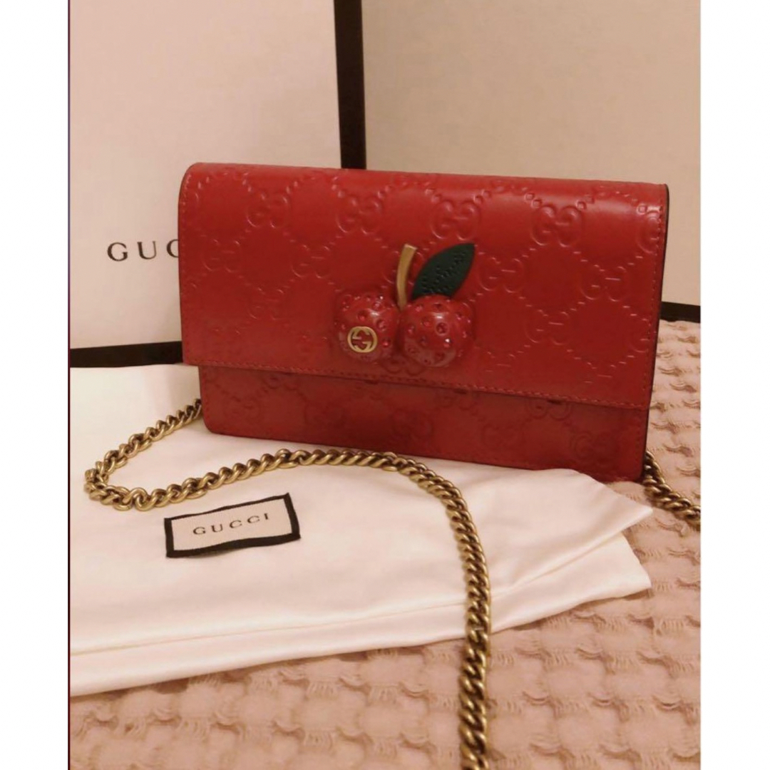 Gucci(グッチ)の☆極美品☆ GUCCI グッチ ショルダーバッグ ミニ チェリー 箱付き レディースのバッグ(ショルダーバッグ)の商品写真