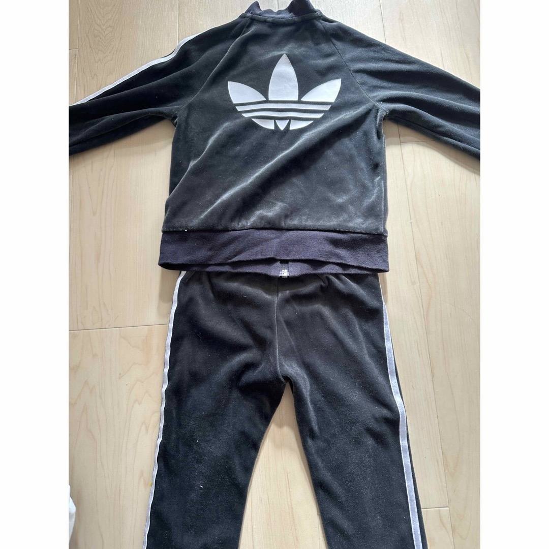 Originals（adidas）(オリジナルス)のadidas originals ベビーセットアップ ベロア 90cm キッズ/ベビー/マタニティのキッズ服男の子用(90cm~)(ジャケット/上着)の商品写真