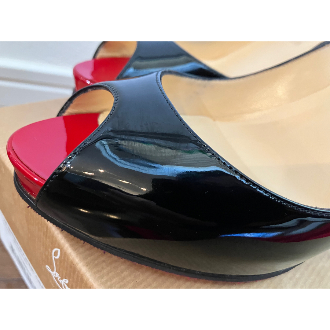 Christian Louboutin(クリスチャンルブタン)のChristian Louboutin オープントゥ 36.5 レディースの靴/シューズ(ハイヒール/パンプス)の商品写真