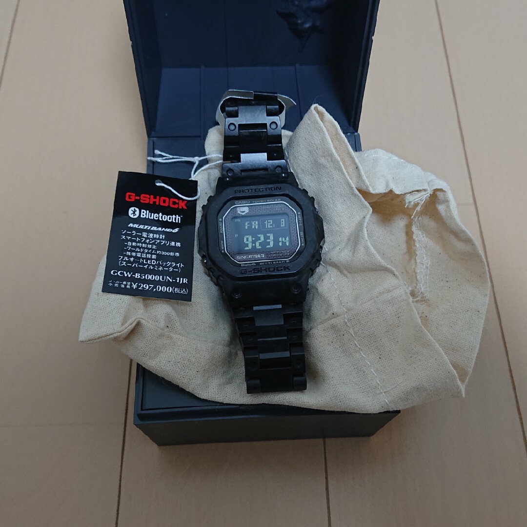 G-SHOCK(ジーショック)の本日限定価格 新品 国内正規 プライス巻きタグ付 GCW-B5000UN-1JR メンズの時計(腕時計(デジタル))の商品写真