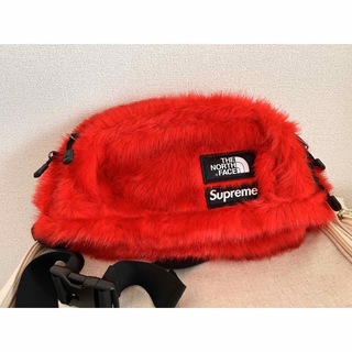 シュプリーム(Supreme)のsupreme north face faux fur waist bag(ウエストポーチ)