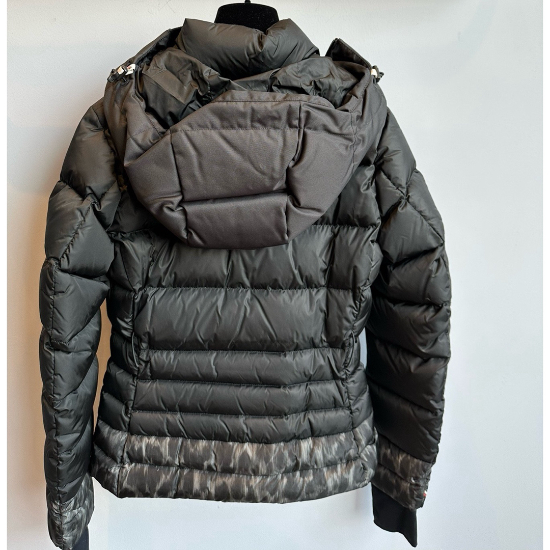 MONCLER(モンクレール)のモンクレールダウンジャケット メンズのジャケット/アウター(ダウンジャケット)の商品写真