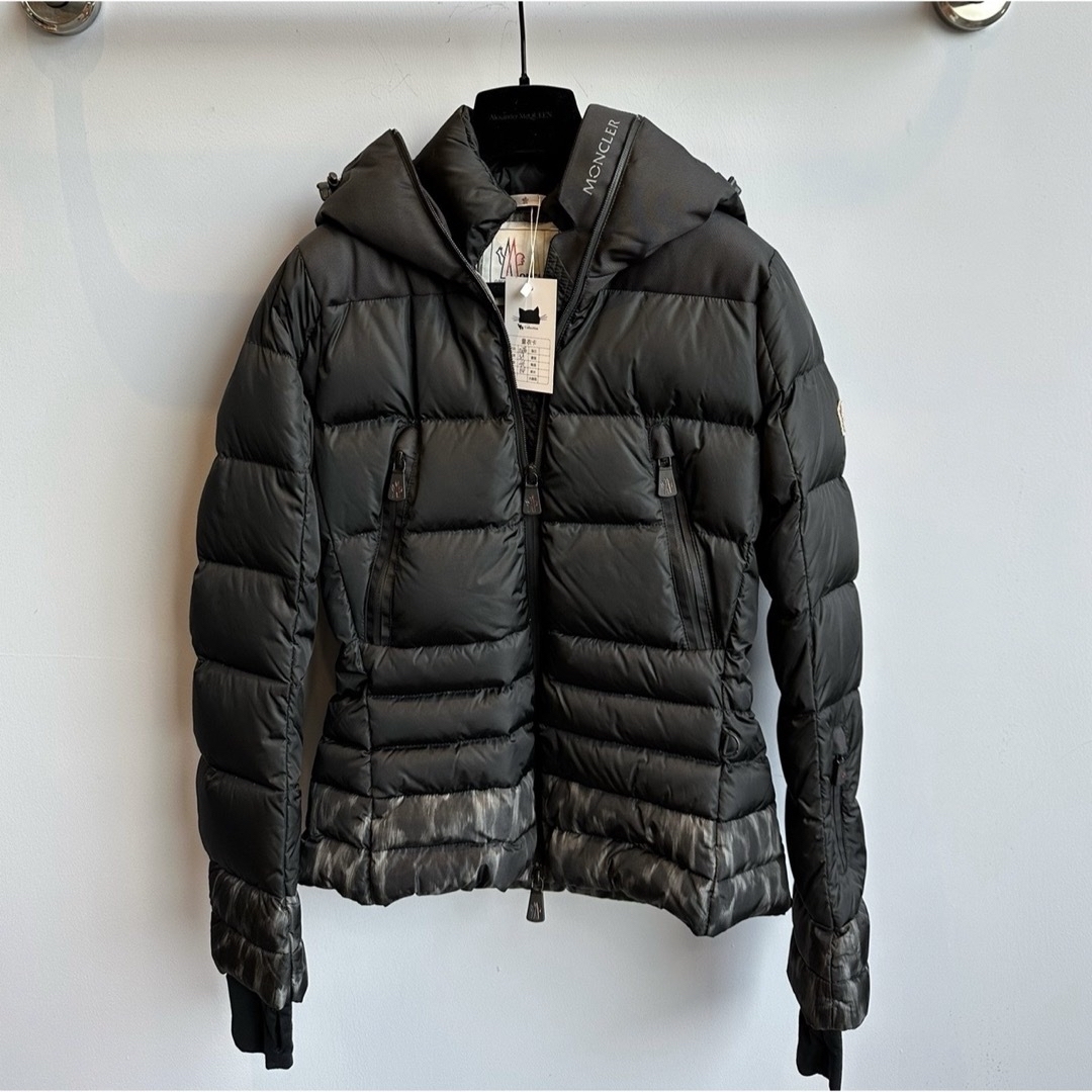 MONCLER(モンクレール)のモンクレールダウンジャケット メンズのジャケット/アウター(ダウンジャケット)の商品写真