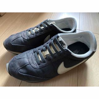 ナイキ(NIKE)のNIKE ナイキ　レディース　スニーカー　黒　ブラック　24.5cm(スニーカー)