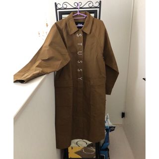 ステューシー(STUSSY)のSTUSSYトレンチコート　美品(トレンチコート)