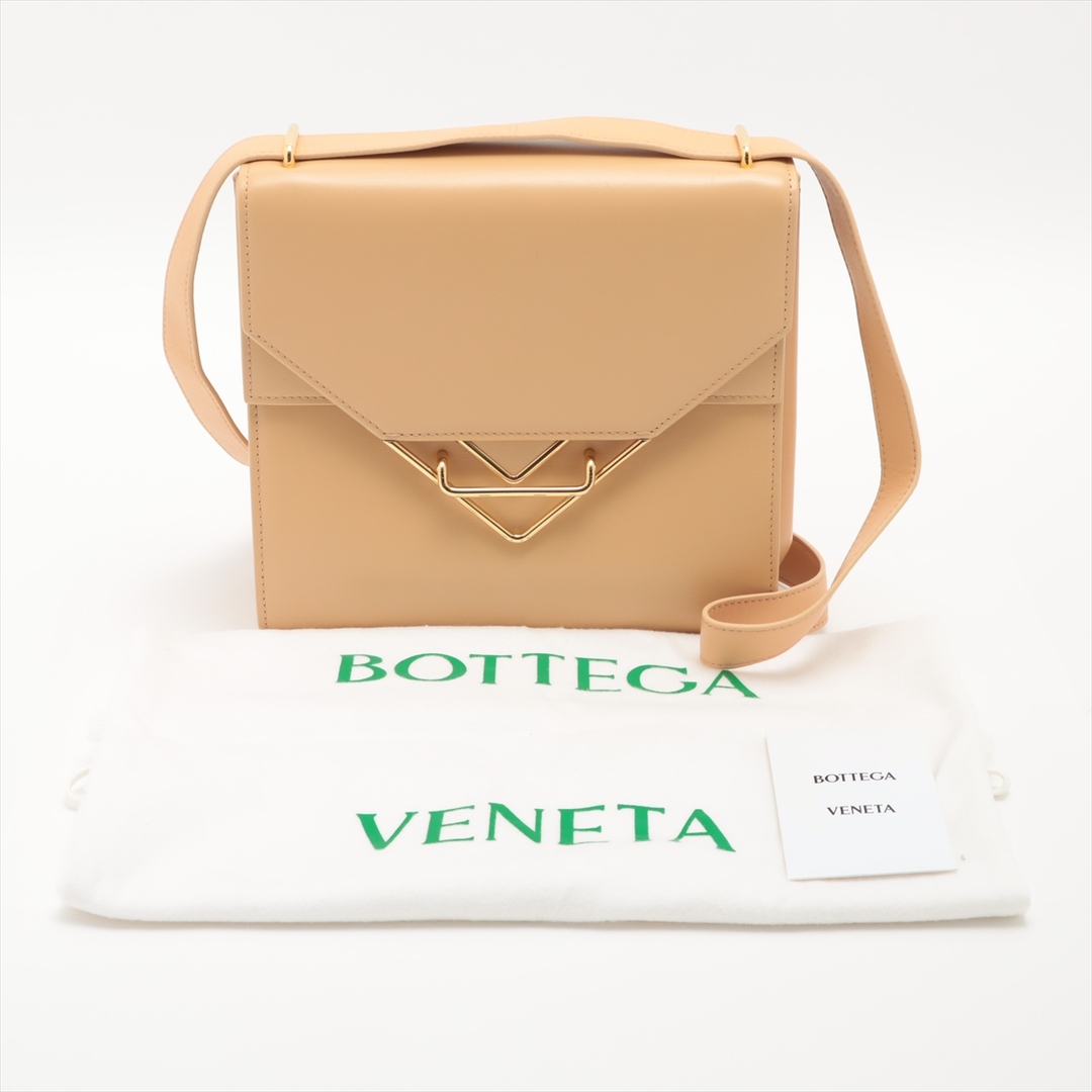 Bottega Veneta(ボッテガヴェネタ)のボッテガヴェネタ  レザー  ベージュ レディース ショルダーバッグ レディースのバッグ(ショルダーバッグ)の商品写真