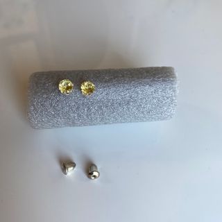 ピアス(ピアス)