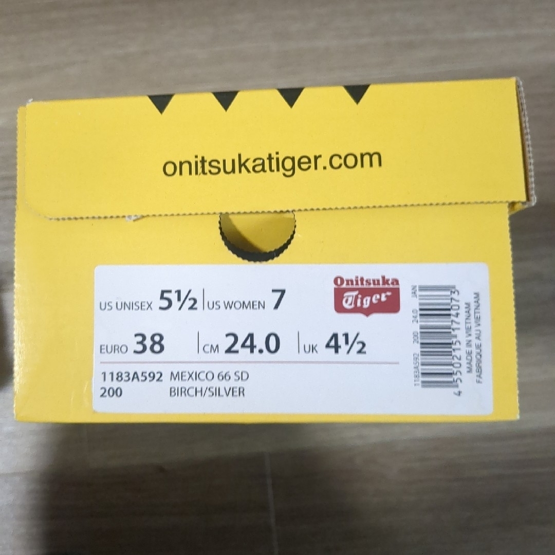 Onitsuka Tiger(オニツカタイガー)のNIKOママ様専用　オニツカタイガー MEXICO66   24センチ レディースの靴/シューズ(スニーカー)の商品写真