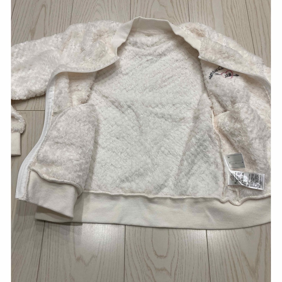 AEON(イオン)のモコモコ アウター ホワイト キッズ/ベビー/マタニティのキッズ服女の子用(90cm~)(ジャケット/上着)の商品写真