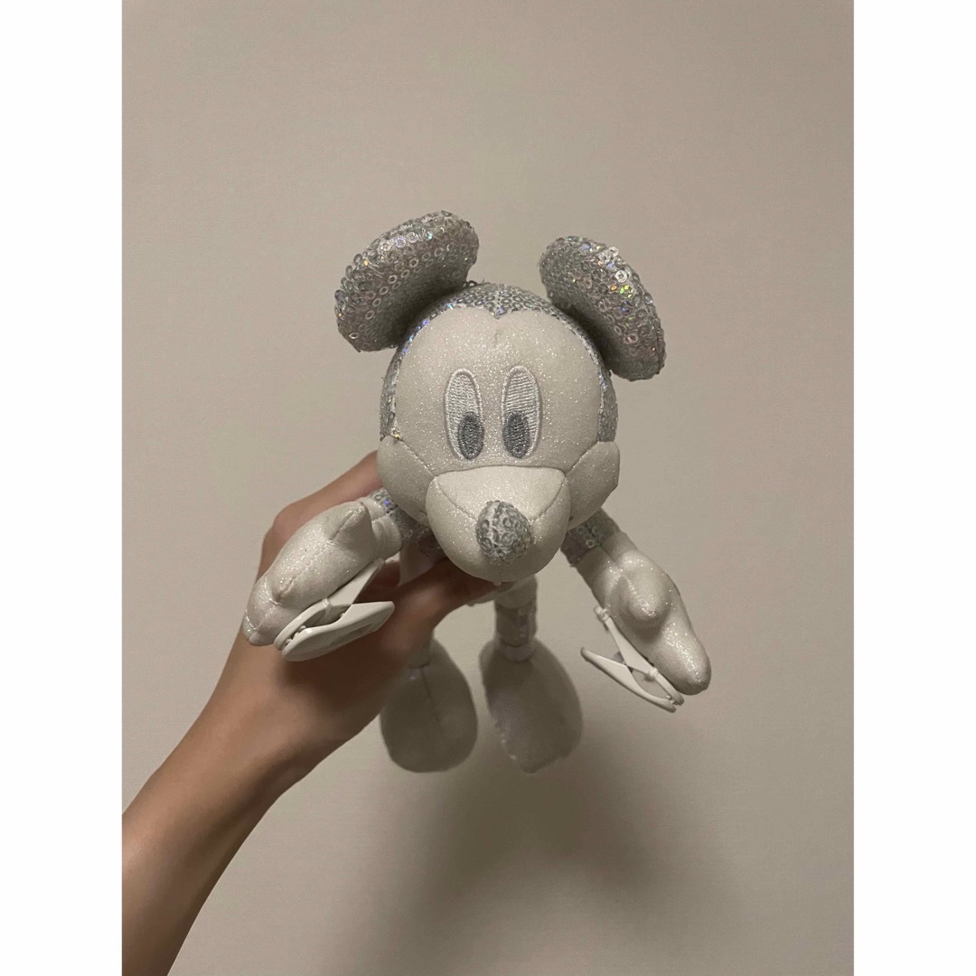 Disney(ディズニー)のDisney sea 20周年　ミッキーマウスお人形ピン エンタメ/ホビーのおもちゃ/ぬいぐるみ(キャラクターグッズ)の商品写真