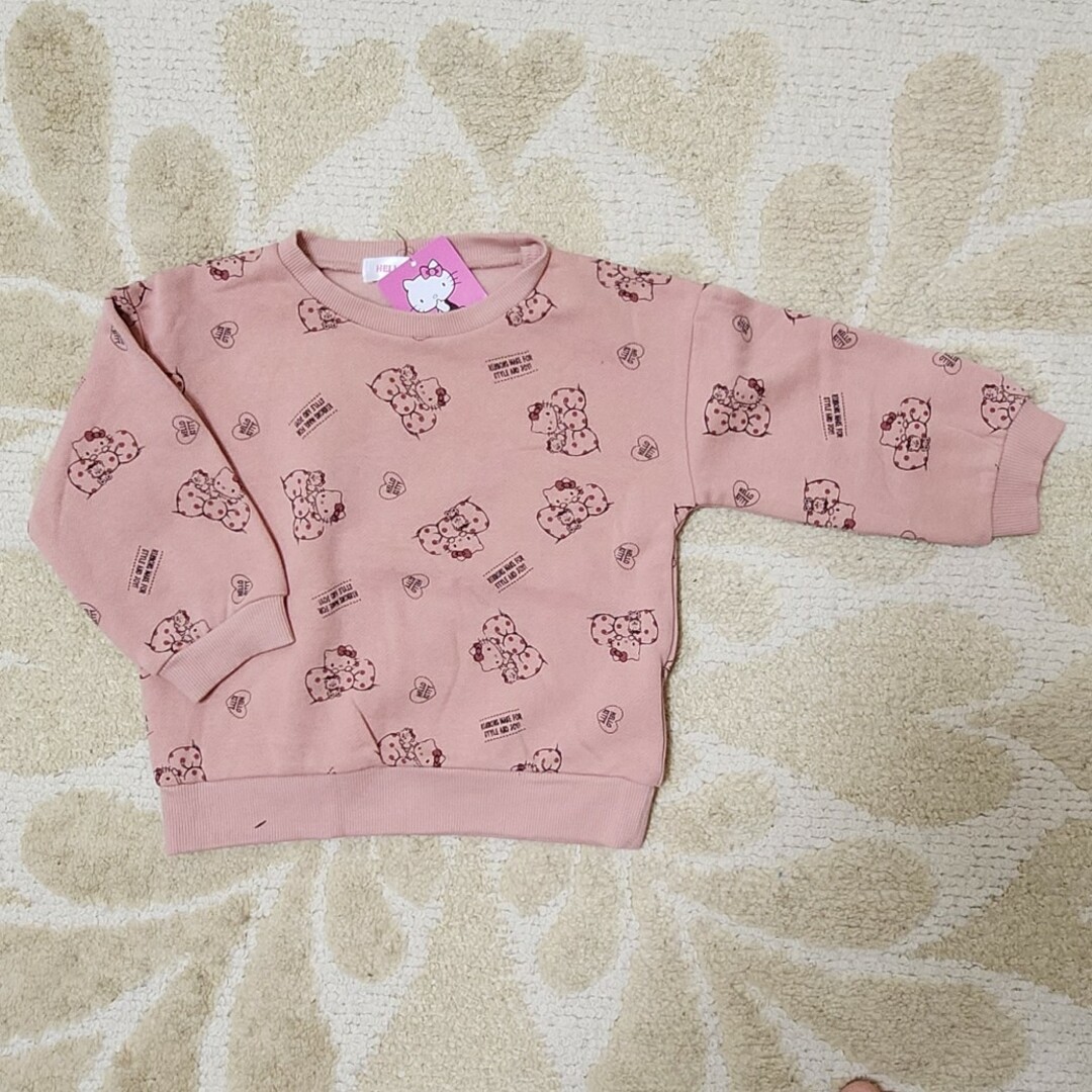 ハローキティ(ハローキティ)の新品 子供服 長袖 裏起毛 サンリオ ハローキティ ピンク 100 キッズ/ベビー/マタニティのキッズ服女の子用(90cm~)(Tシャツ/カットソー)の商品写真