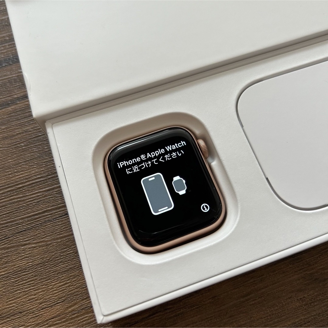 Apple Watch - Apple Watch SE GPSモデル 40mm Pink Sandの通販 by M