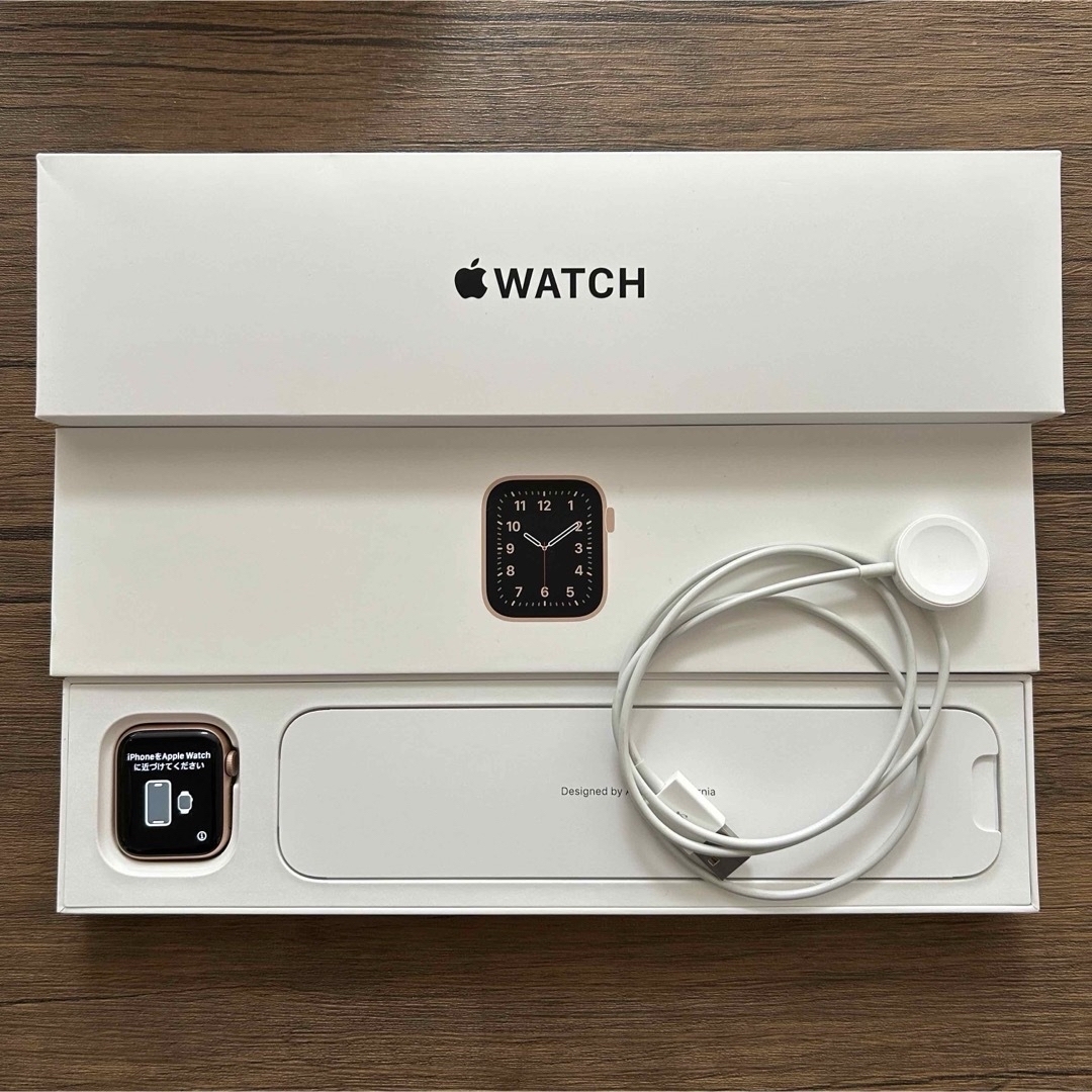 Apple Watch - Apple Watch SE GPSモデル 40mm Pink Sandの通販 by M