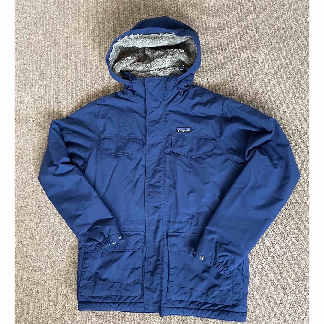 patagonia(パタゴニア)のMパタゴニア　イスマス　パーカー　ネイビー フリース 防寒　ジャケット メンズのジャケット/アウター(ミリタリージャケット)の商品写真