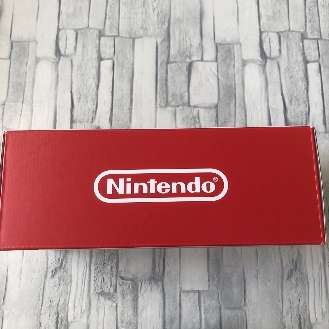 Nintendo Switch(ニンテンドースイッチ)のNintendo Switch Lite イエロー　ソフトカバー付き　美品 エンタメ/ホビーのゲームソフト/ゲーム機本体(家庭用ゲーム機本体)の商品写真