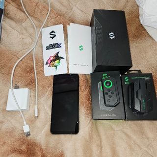 シャオミ(Xiaomi)のブラックシャーク3 BLACK SHARK 中古品 日本モデル ゲームパッド有り(スマートフォン本体)