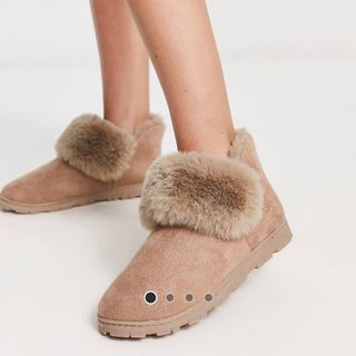 アグ(UGG)のふわふわブーツ(ブーツ)