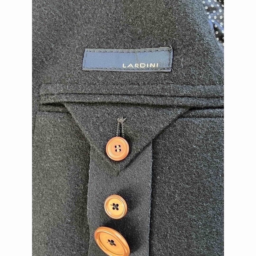 LARDINI(ラルディーニ)のラルディーニ　 Lardini チェスターコート サイズ 46 ネイビー メンズのジャケット/アウター(チェスターコート)の商品写真