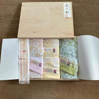 今治タオル　しまなみ匠の彩.白桜タオルセット（国産木箱入）(タオル/バス用品)