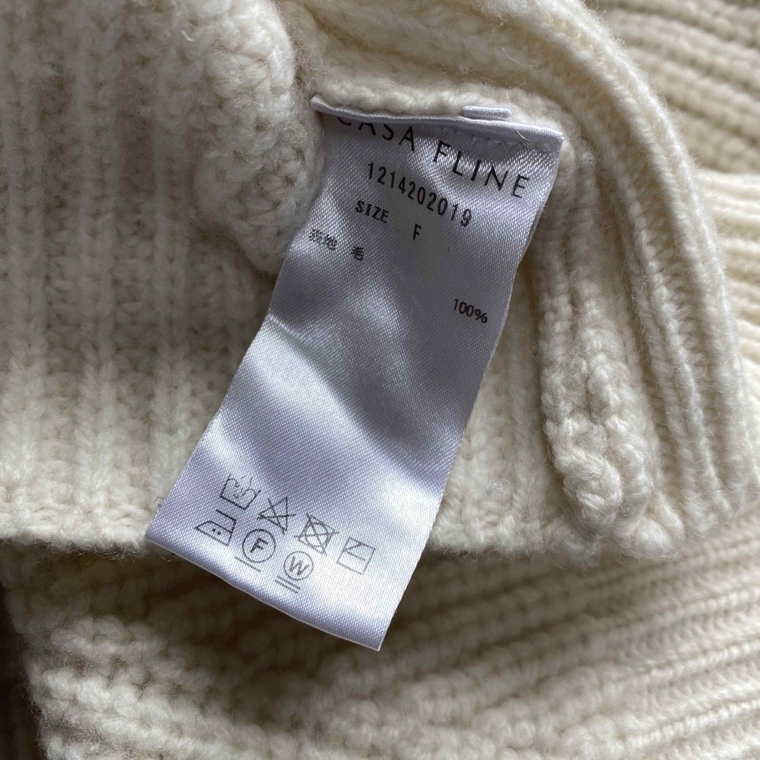 CASA FLINE(カーサフライン)の美品✨カーサフライン ニット 冬服 ウール ハイネック セーター プルオーバー レディースのトップス(ニット/セーター)の商品写真