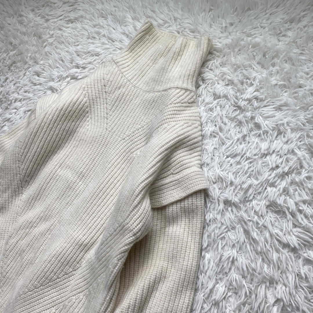 CASA FLINE(カーサフライン)の美品✨カーサフライン ニット 冬服 ウール ハイネック セーター プルオーバー レディースのトップス(ニット/セーター)の商品写真