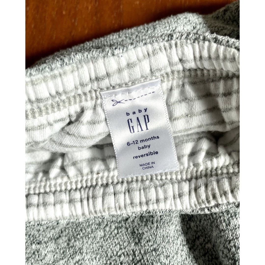 GAP(ギャップ)の70 あったかパンツ2点セット GAP ユニクロ フリース 裏起毛 グレー キッズ/ベビー/マタニティのベビー服(~85cm)(パンツ)の商品写真