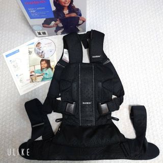 ベビービョルン(BABYBJORN)の【ベビービョルン】ベビーキャリア 抱っこ紐 ONE＋ Air＊ブラック メッシュ(抱っこひも/おんぶひも)