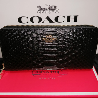 コーチ(COACH)のギフト⭕️ コーチ エンボスドスネーク 本革　長財布 男女兼用(長財布)