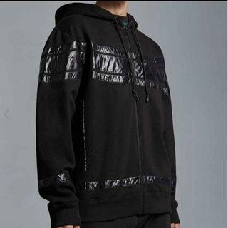 モンクレール(MONCLER)のmoncler fragment NYLON STRIPES ZIP UP L(パーカー)