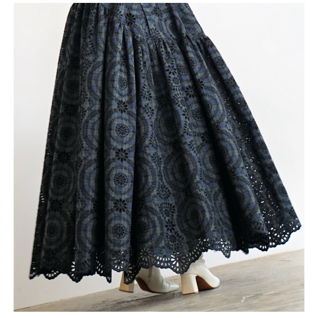 SHE Tokyo Nadia black watch embroidery の通販 by s shop|ラクマ