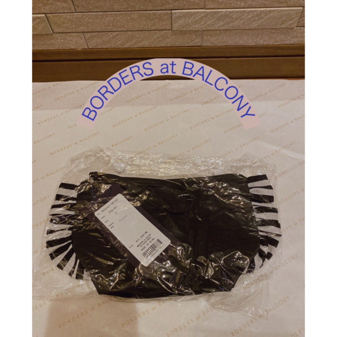 BORDERS at BALCONY(ボーダーズアットバルコニー)の【新品】【定価1.2万】ボーダーズアットバルコニー　ポーチ　ボーダー　ストラップ レディースのファッション小物(ポーチ)の商品写真