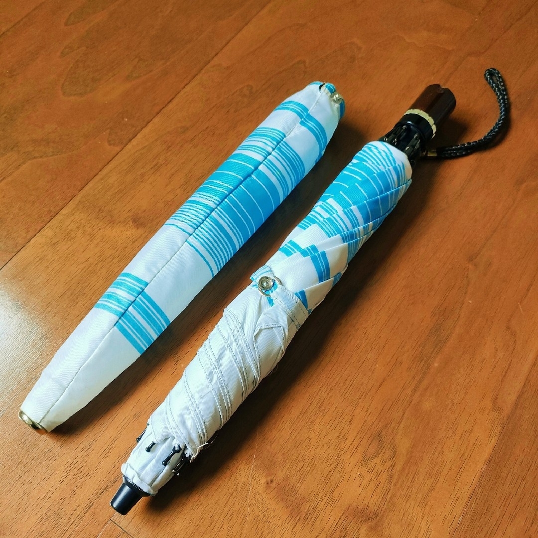 【未使用】☆昭和レトロ☆折りたたみ傘　2本セット レディースのファッション小物(傘)の商品写真
