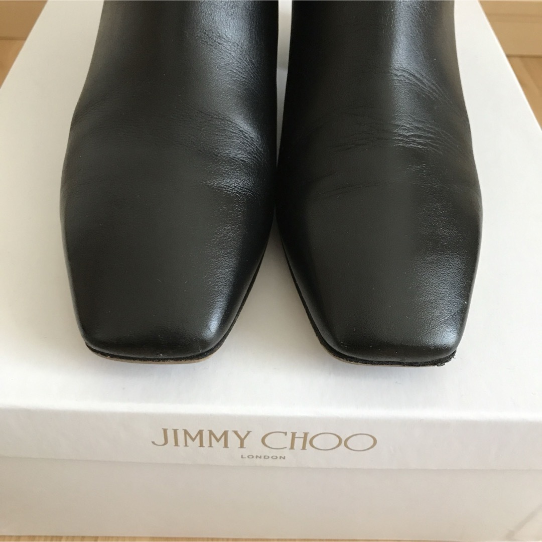 JIMMY CHOO(ジミーチュウ)の新品同様　極美品　ジミーチュウ　ラインストーン付き　ブーツ　ブーティ　23.5㎝ レディースの靴/シューズ(ブーツ)の商品写真