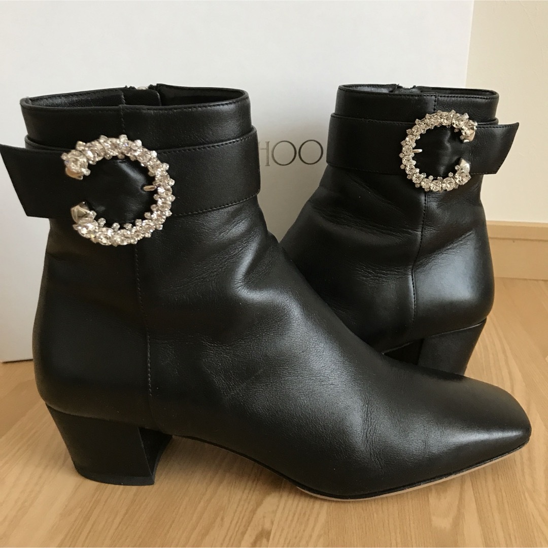 JIMMY CHOO - 新品同様 極美品 ジミーチュウ ラインストーン付き JIMMY CHOO - 新品同様 極美品 ジミーチュウ ラインストーン付き