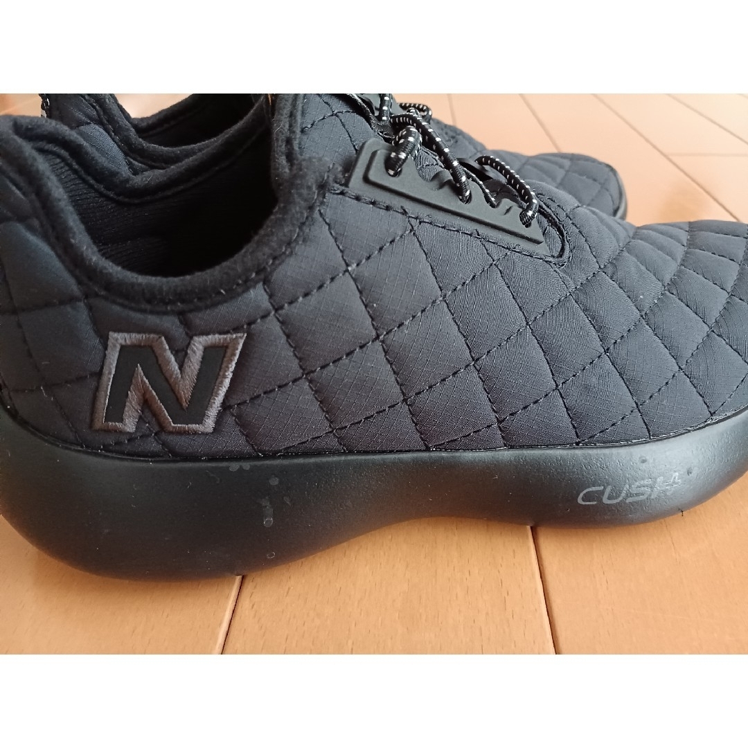 未使用 ★ ニューバランス 靴 キルティング ブラック レディースの靴/シューズ(スニーカー)の商品写真