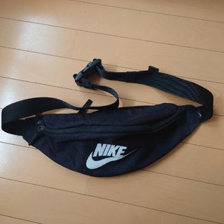 ナイキ(NIKE)のNIKE ボディーバック(ショルダーバッグ)