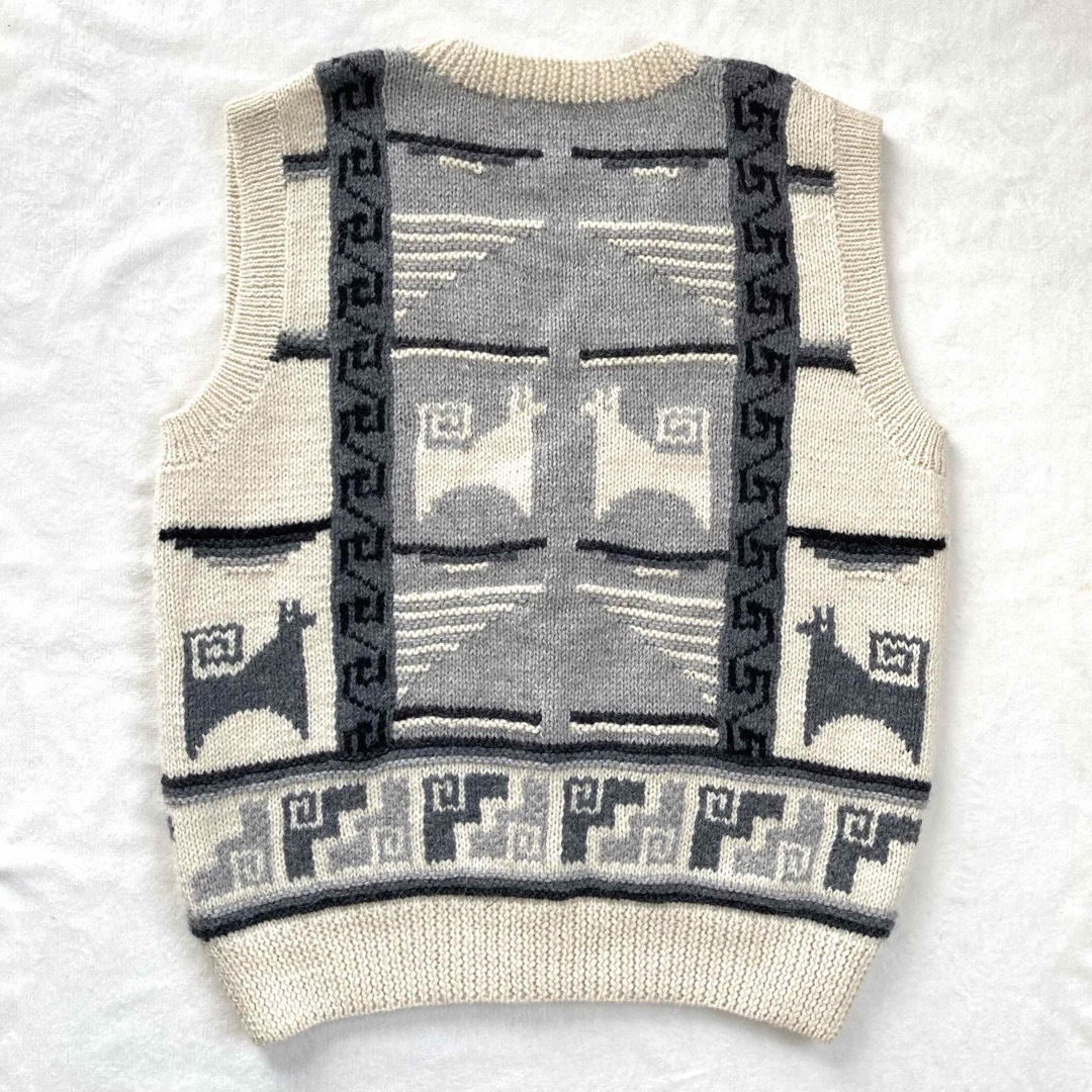 ペルー製 アルパカ柄 ウールニット ベスト 袖なしカーディガン メンズのトップス(ニット/セーター)の商品写真