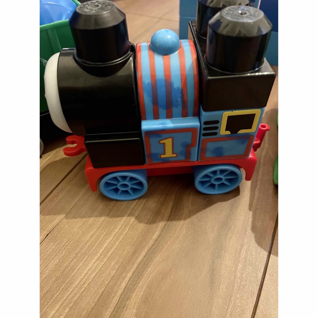 THOMAS(トーマス)のメガブロック　トーマス　袋無し キッズ/ベビー/マタニティのおもちゃ(積み木/ブロック)の商品写真