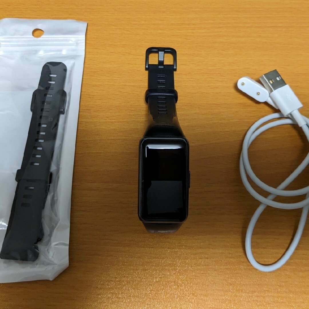 HUAWEI(ファーウェイ)のHUAWEI Band 6 メンズの時計(腕時計(デジタル))の商品写真