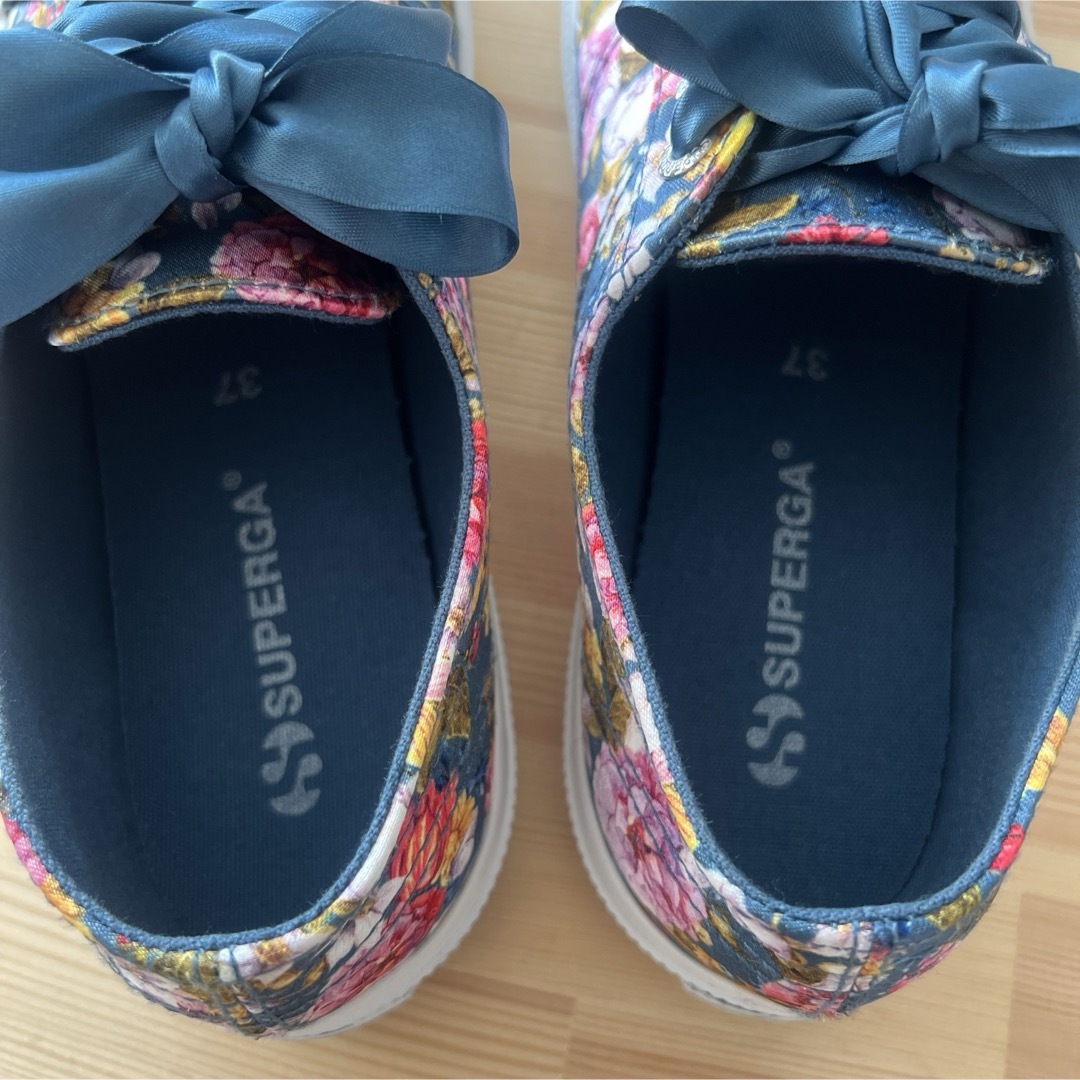 SUPERGA(スペルガ)の【SUPERGA】花柄サテン　ローカットスニーカー レディースの靴/シューズ(スニーカー)の商品写真