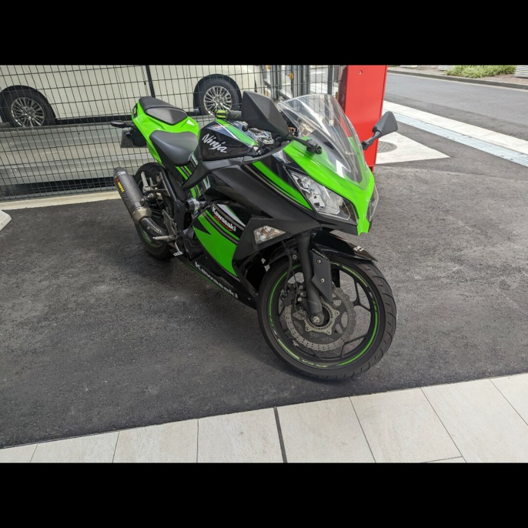 カワサキ(カワサキ)の【美車・低走行】Ninja250 KRTedition 自動車/バイクのバイク(車体)の商品写真