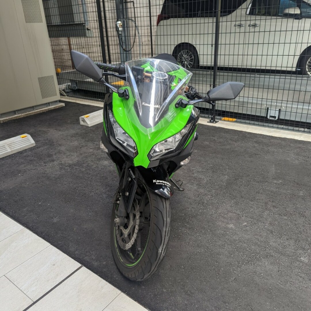 カワサキ(カワサキ)の【美車・低走行】Ninja250 KRTedition 自動車/バイクのバイク(車体)の商品写真