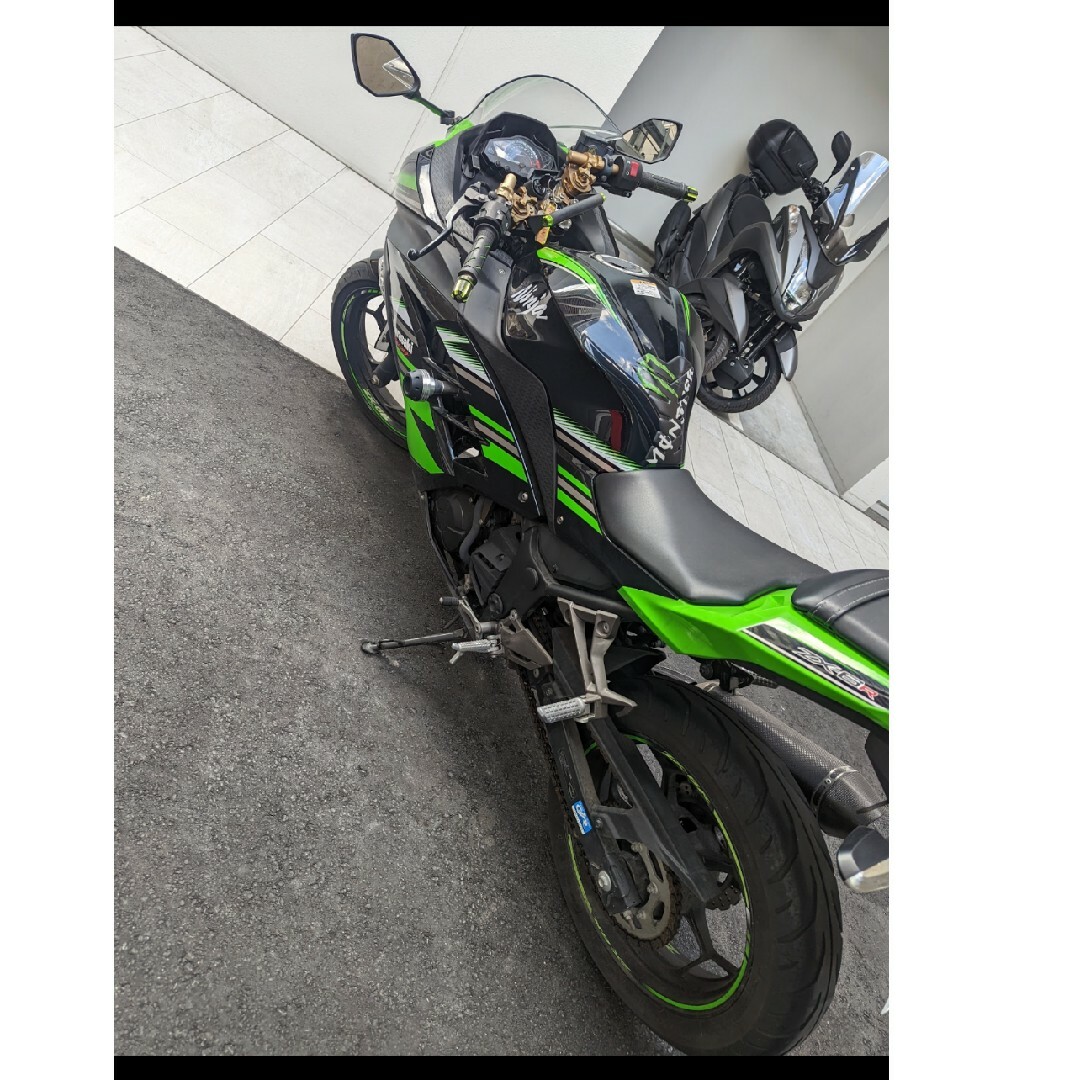 カワサキ(カワサキ)の【美車・低走行】Ninja250 KRTedition 自動車/バイクのバイク(車体)の商品写真