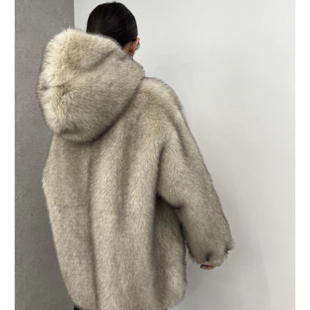 新品THINK FUR / Gradation Fur Foody Jacket