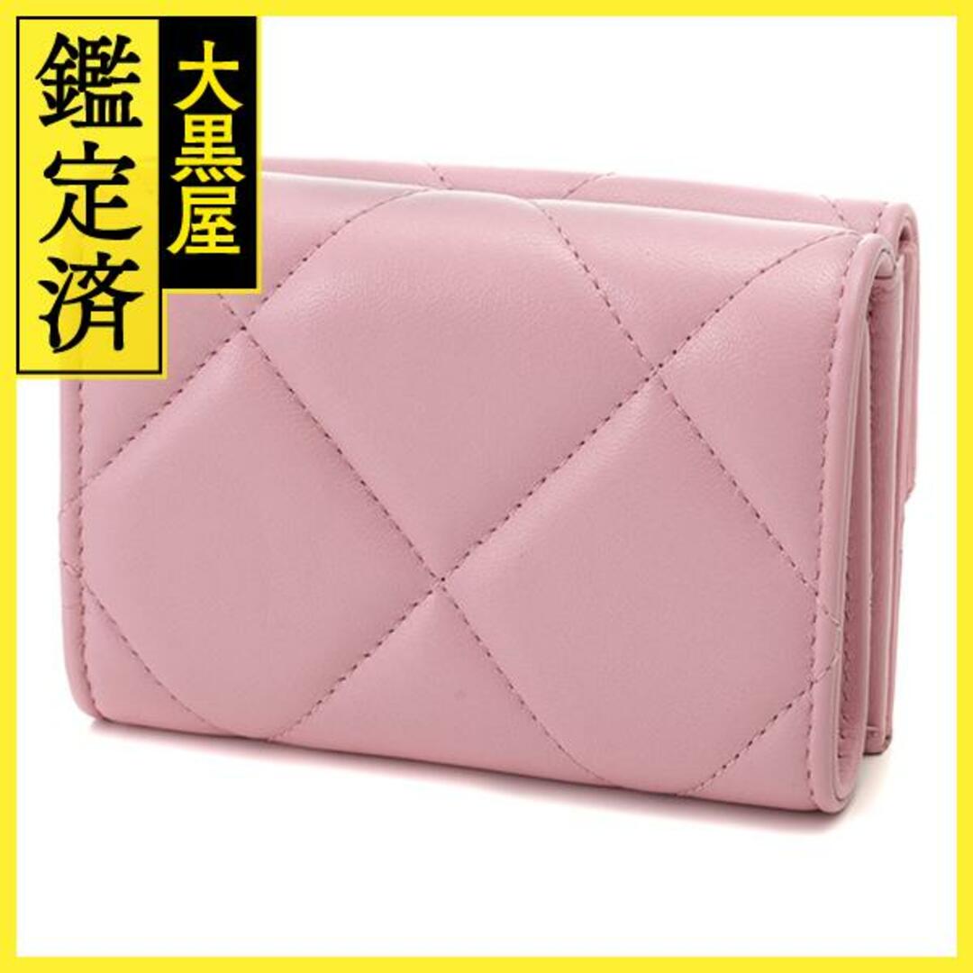 CHANEL - シャネル シャネル19 スモールフラップウォレット ピンク 32