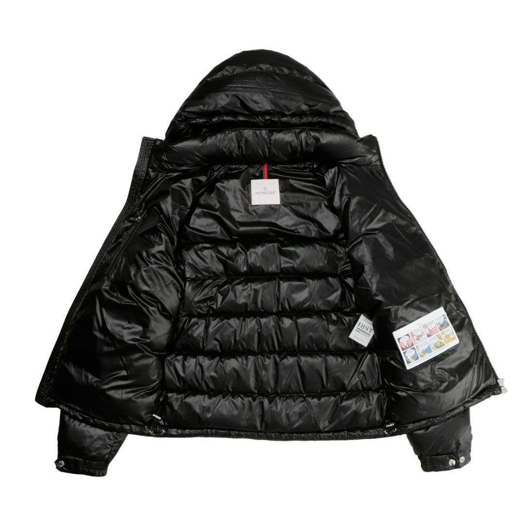 MONCLER(モンクレール)の送料無料 MONCLER モンクレール WOLLASTON 1A00001 595ZZ ブラック ダウンジャケット ブルゾン size 1 メンズのジャケット/アウター(ダウンジャケット)の商品写真