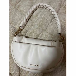 チャールズアンドキース(Charles and Keith)のCHARLES&KEITH ハンドバッグ(ハンドバッグ)